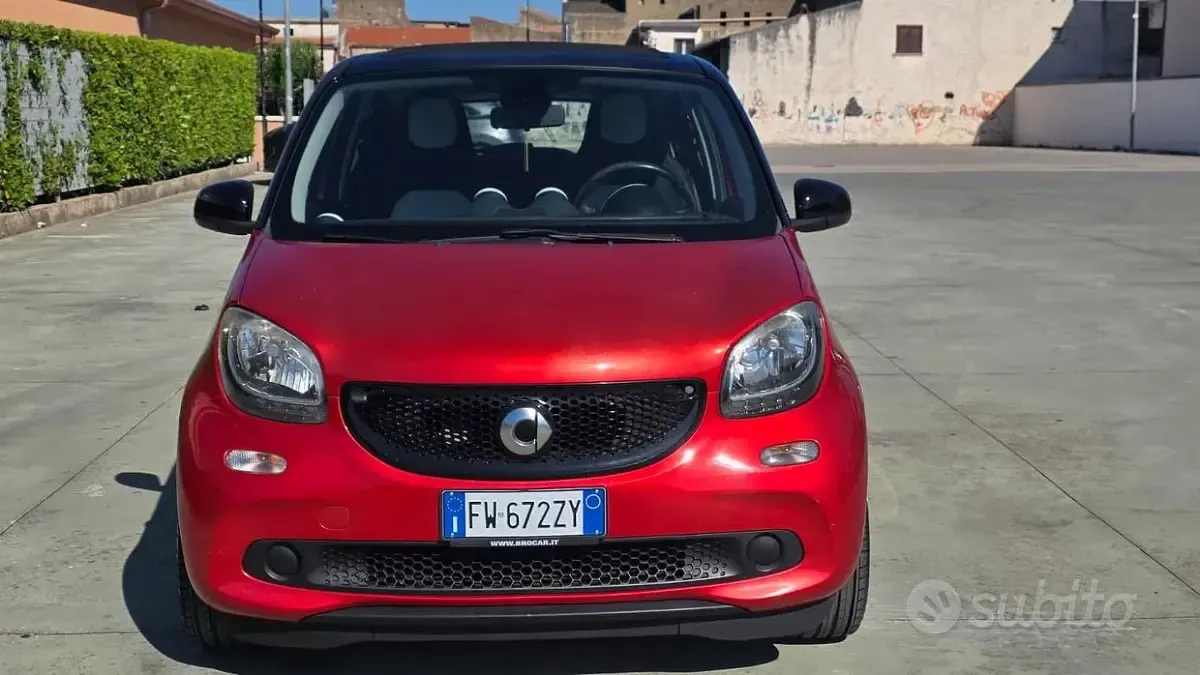 Usata Smart ForFour 71 CV (52 kW) 2015 Rosso Utilitaria