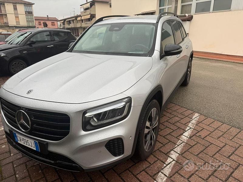 Usata Mercedes GLB200 2024 Grigio SUV