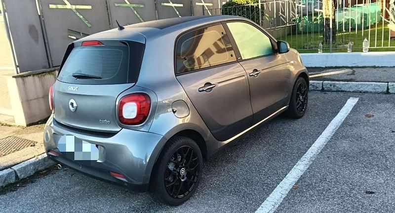Usata Smart ForFour Prime 90 CV (66 kW) 2017 Utilitaria