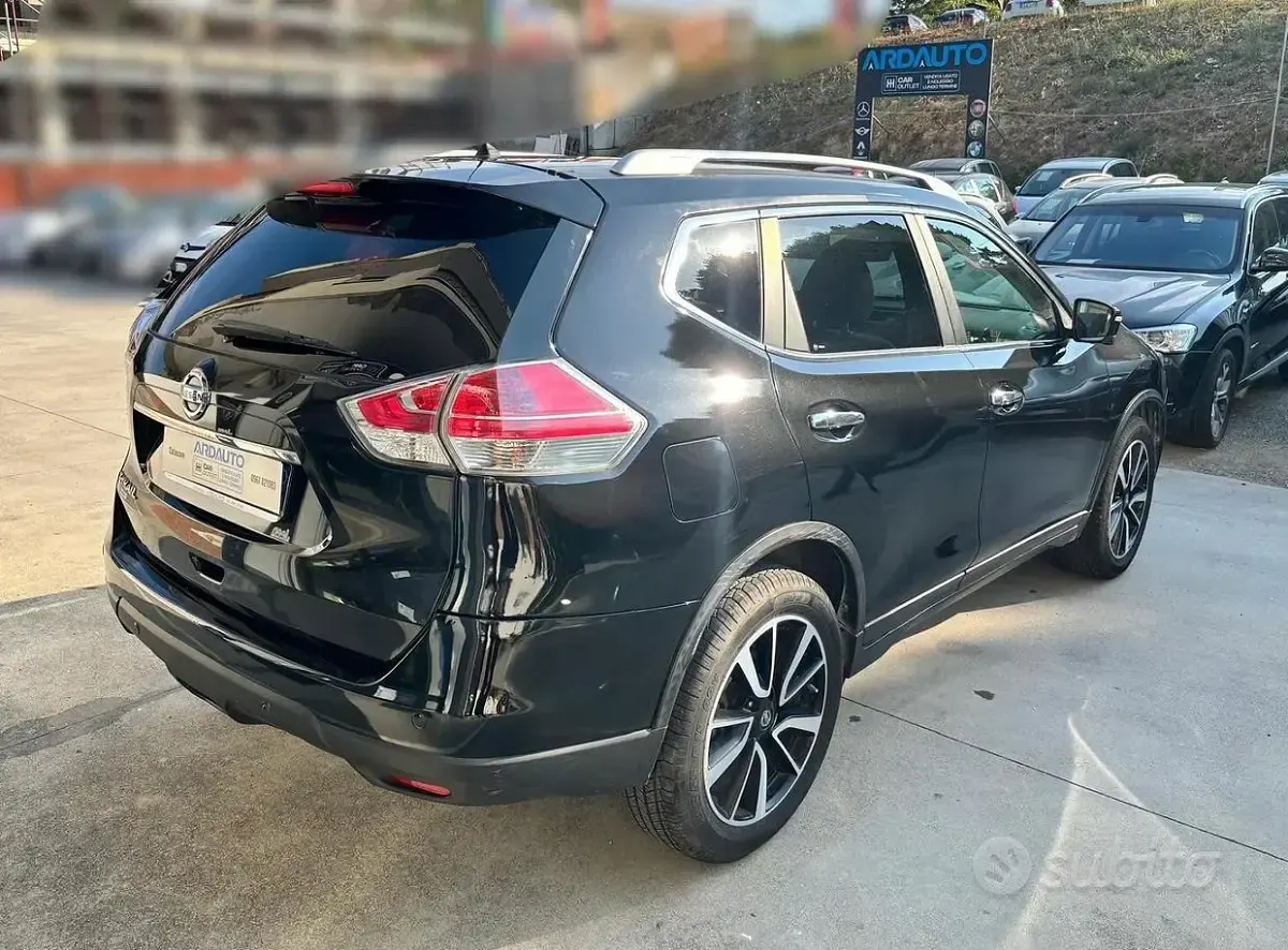 Usata Nissan X-Trail Acenta 131 CV (96 kW) 2015 Nero SUV