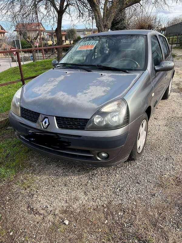 Usata 2003 Renault Clio II Berlina | 1300 € (Ottimo prezzo) - Immagine 1/4