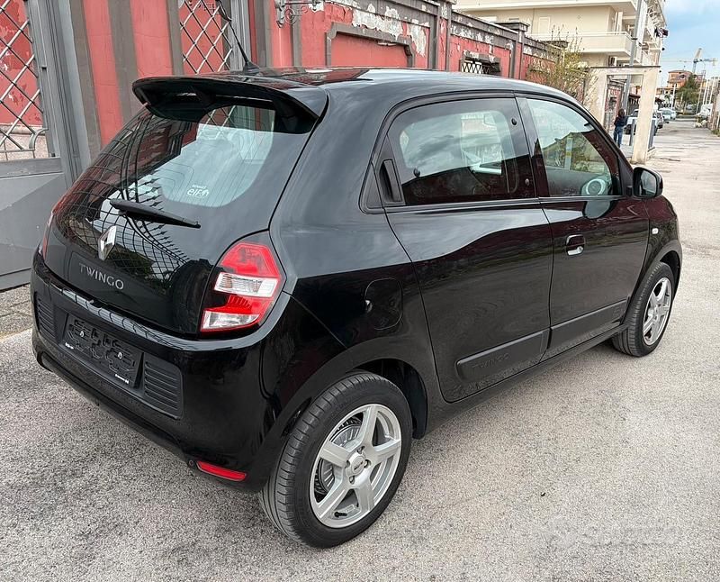 Usata Renault Twingo 70 CV (51 kW) 2015 Nero Utilitaria