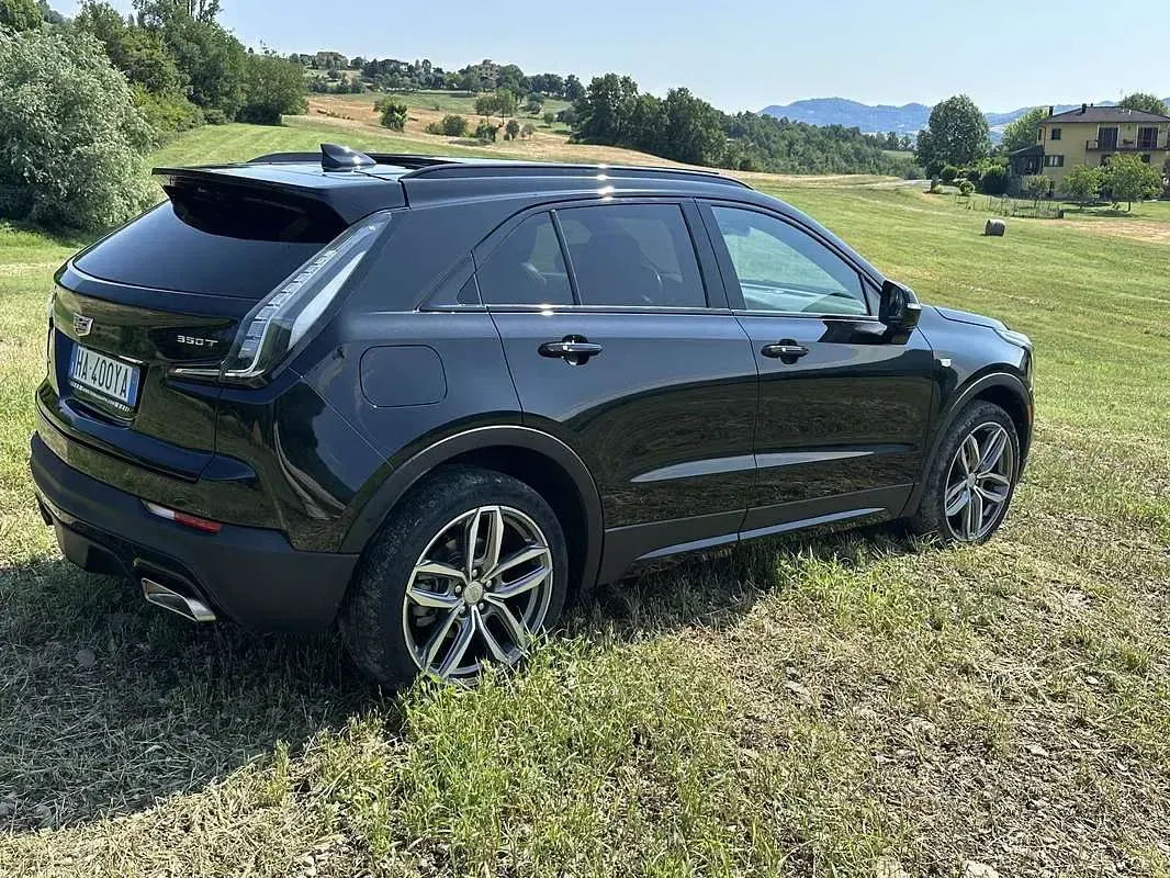 Usata Cadillac XT4 230 CV (169 kW) 2023 SUV