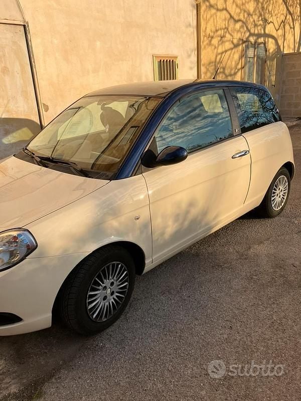 Usata Lancia Ypsilon 69 CV (50 kW) 2006 Utilitaria