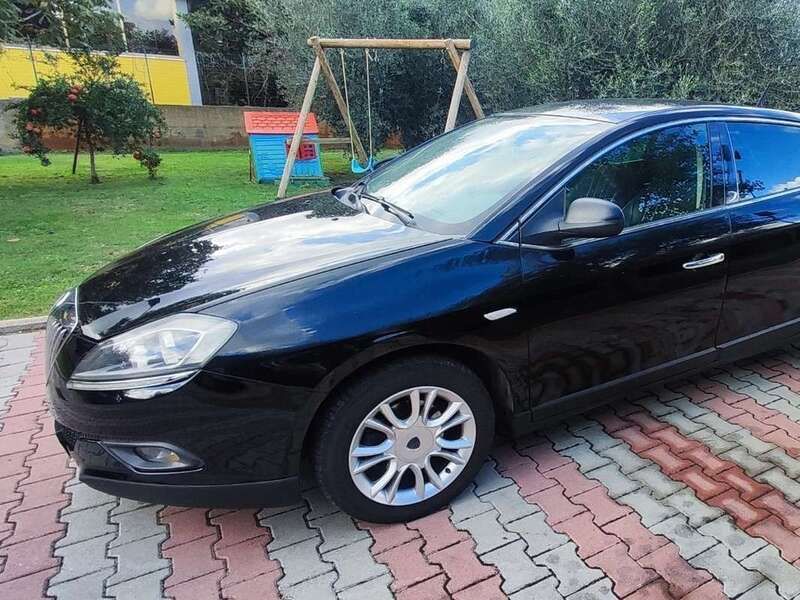 Nero Usata 2010 Lancia Delta Due volumi | 3500 € (Buon prezzo) - Immagine 1/4