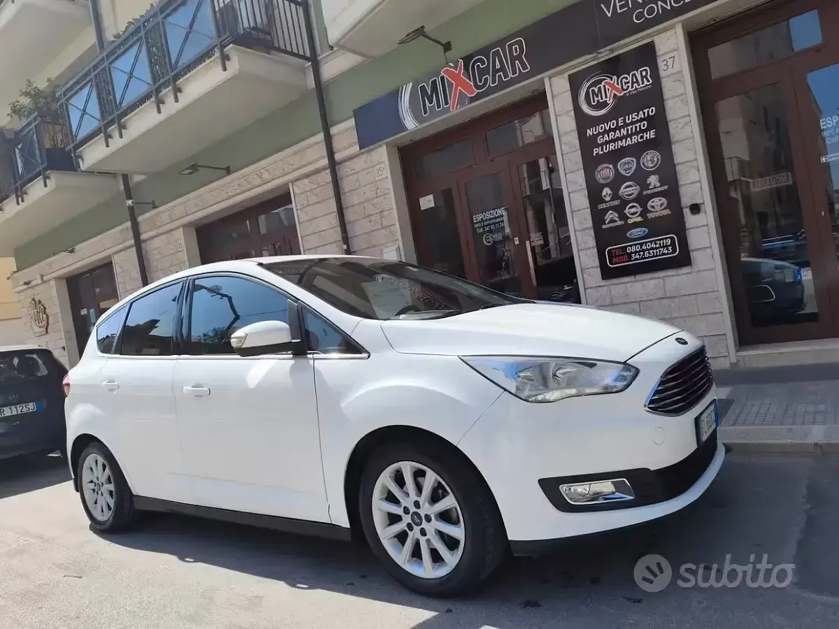 Begagnad Ford C-MAX Titanium 120 HK (88 kW) 2017 Vit Minibuss