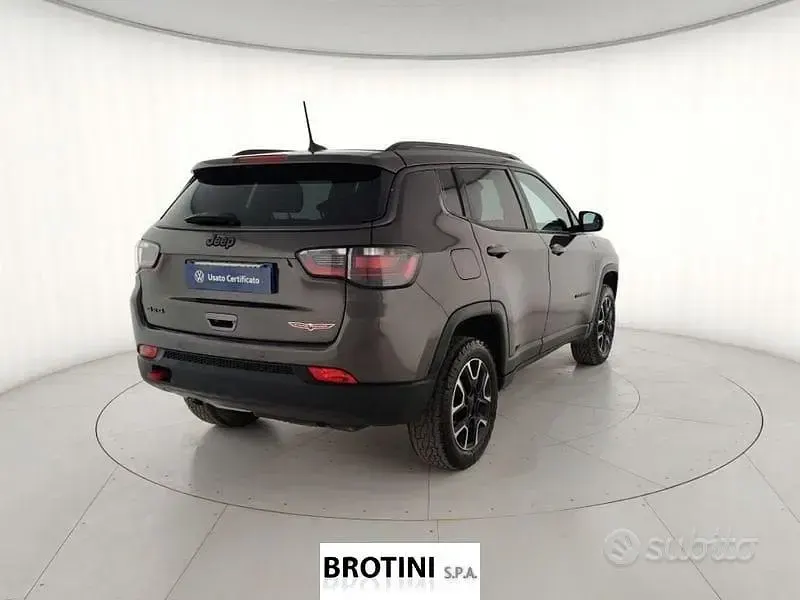 Usata Jeep Compass Trailhawk 170 CV (125 kW) 2020 Grigio SUV