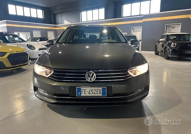 Usata VW Passat Highline 150 CV (110 kW) 2016 Grigio Station wagon
