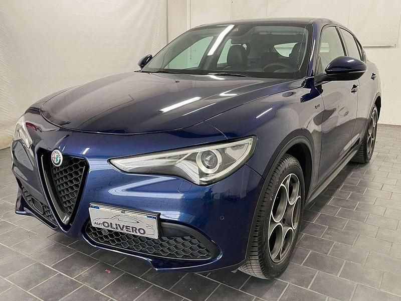 Usata Alfa Romeo Stelvio Sprint 190 CV (139 kW) 2020 Blu SUV