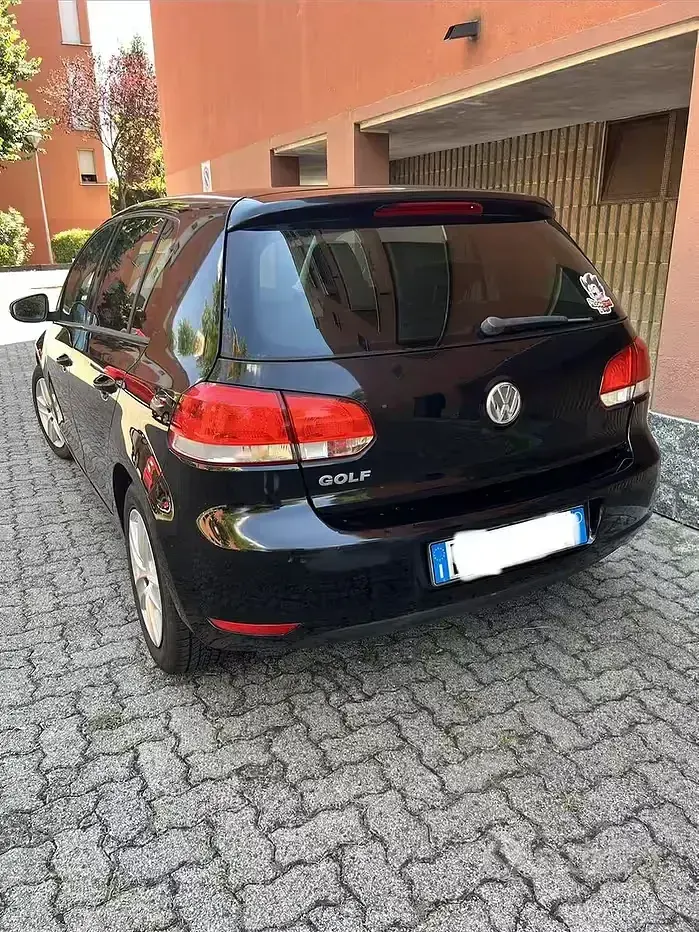 Usata VW Golf VI 102 CV (75 kW) 2009 Nero Berlina