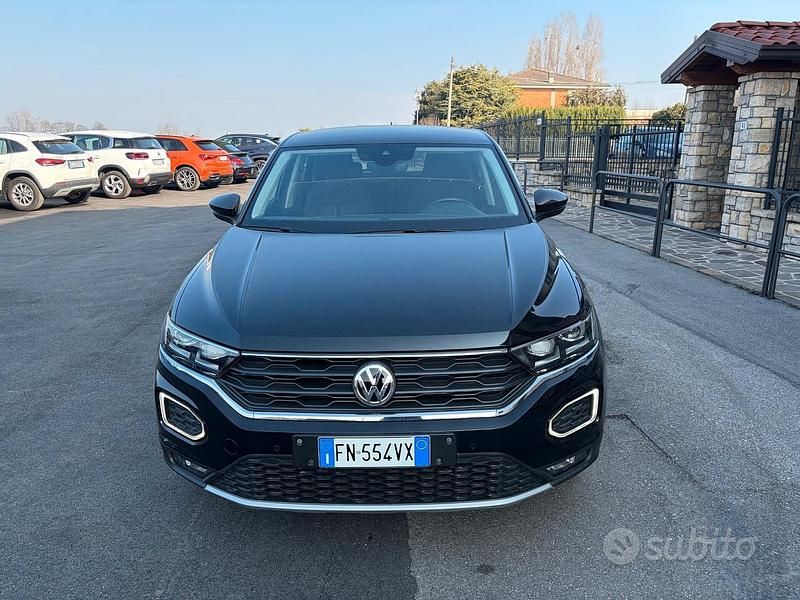 Usata VW T-Roc Style 116 CV (85 kW) 2018 Nero SUV
