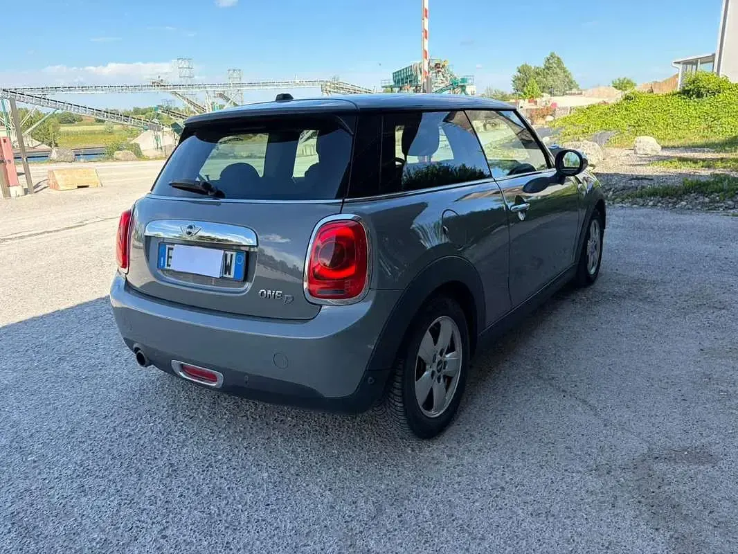 Usata Mini One D 95 CV (69 kW) 2014 Grigio Utilitaria