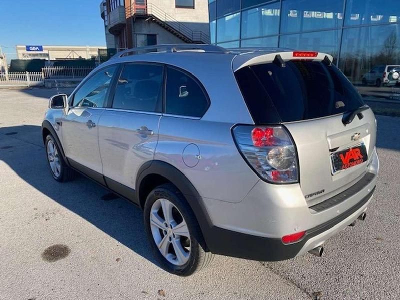 Usata Chevrolet Captiva 184 CV (135 kW) 2011 Argento SUV