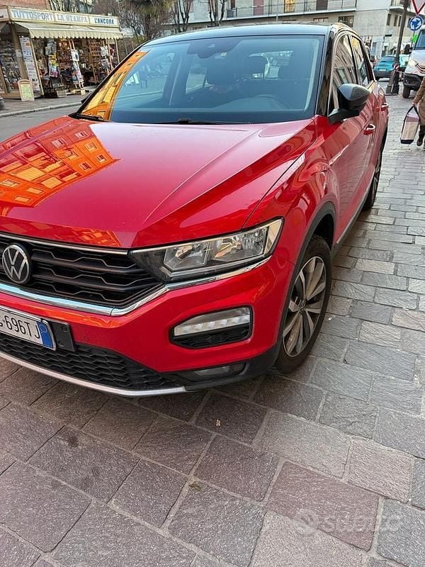 Usata VW T-Roc 2021 Rosso SUV