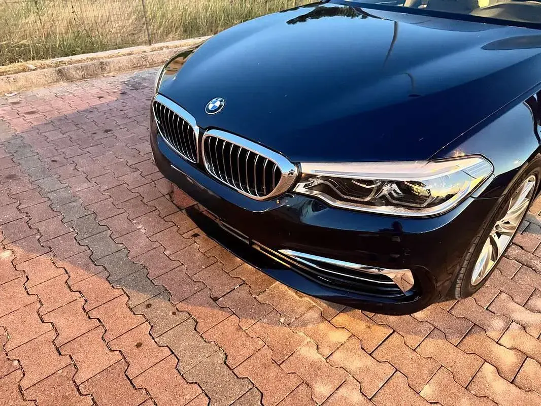 Usata BMW 520 Sport Line 190 CV (139 kW) 2019 Blu/azzurro Station wagon
