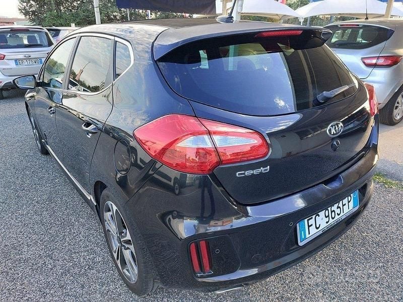 Usata Kia Ceed GT GT-Line 110 CV (80 kW) 2016 Nero Berlina