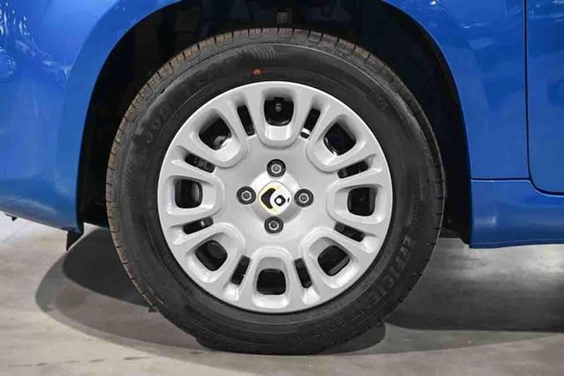 Nuova Fiat Panda Icon 2025 Blu Utilitaria
