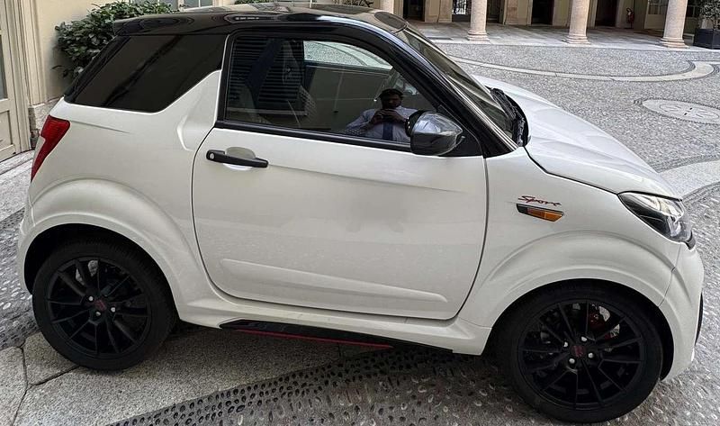 Bianco Usata 2023 Ligier JS50 Due volumi | 15.000 € (Buon prezzo) - Immagine 1/4