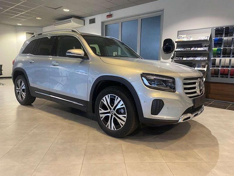 Nuova Mercedes GLB200 Advanced 150 CV (110 kW) 2026 Argento SUV