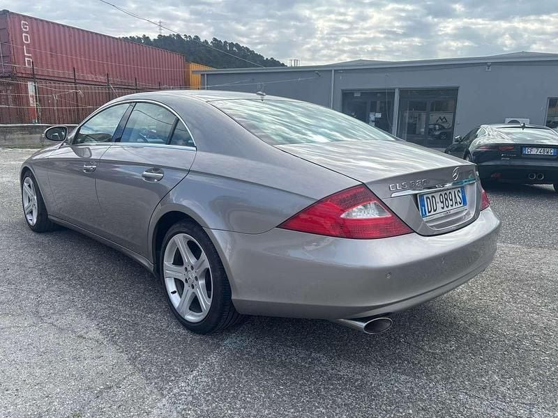Usata Mercedes CLS320 224 CV (164 kW) 2006 Bronzo Berlina