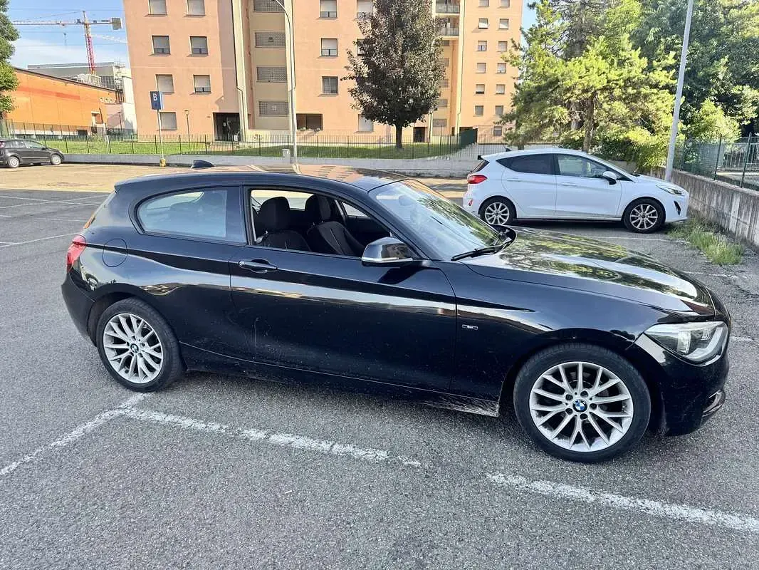 Usata BMW 118 Sport Line 143 CV (105 kW) 2015 Utilitaria