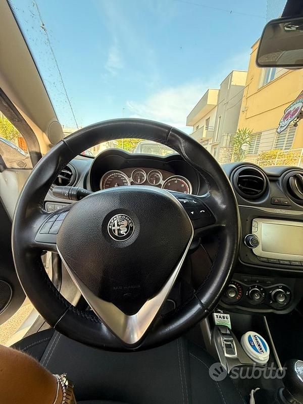 Usata Alfa Romeo MiTo 129 CV (94 kW) 2016 Bianco Utilitaria