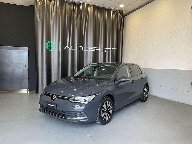 Usata VW Golf VIII Life 131 CV (96 kW) 2024 Grigio Utilitaria