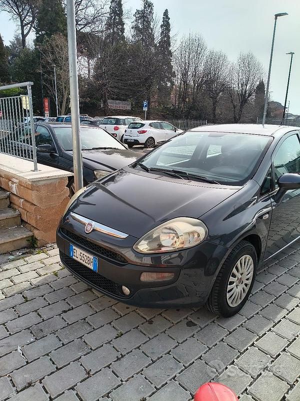 Usata Fiat Grande Punto 2011 Utilitaria