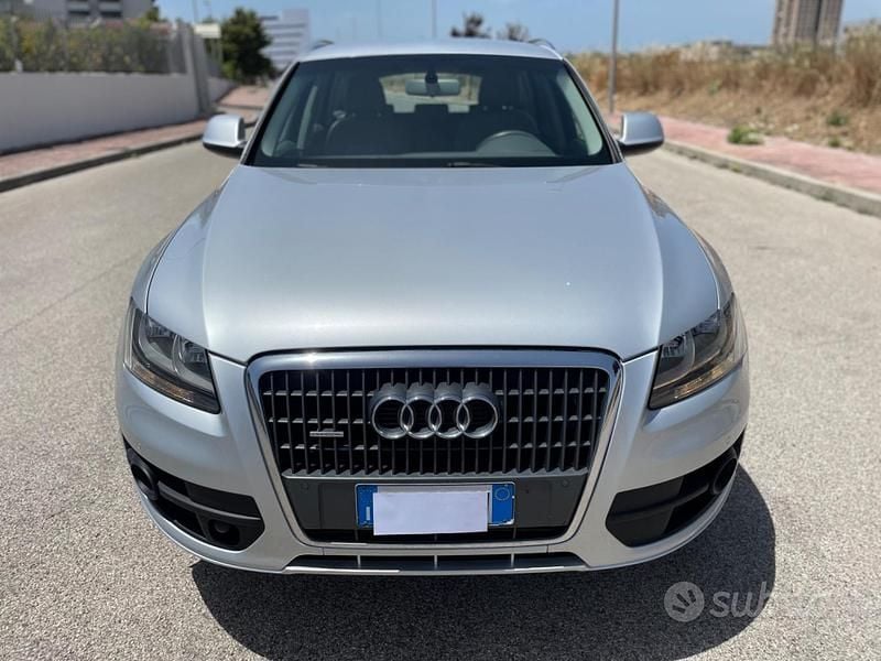 Usata Audi Q5 170 CV (125 kW) 2010 Grigio SUV