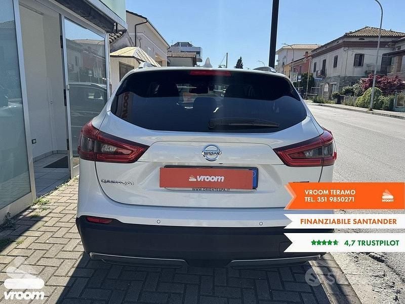 Usata Nissan Qashqai Tekna 115 CV (84 kW) 2019 Bianco SUV