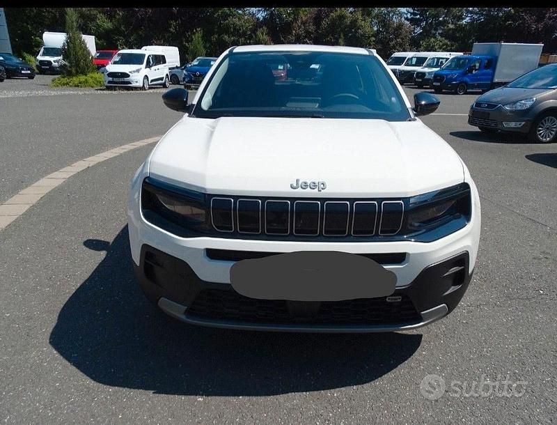 Usata Jeep Avenger Altitude 100 CV (73 kW) 2024 Bianco SUV