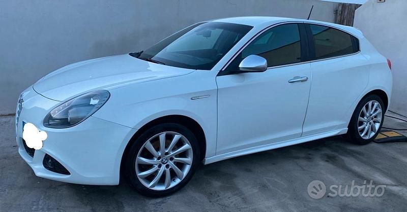 Usata Alfa Romeo Giulietta 170 CV (125 kW) 2011 Bianco Utilitaria