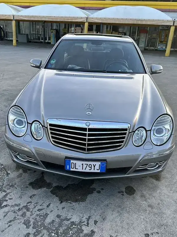 Usata Mercedes E320 Avantgarde 224 CV (164 kW) 2008 Berlina