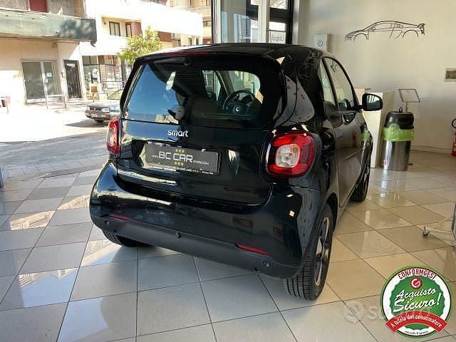 Usata Smart ForTwo Coupé Passion 60 kW (82 CV) 2020 Nero Utilitaria