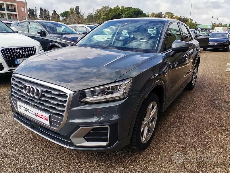 Usata Audi Q2 Sport 116 CV (85 kW) 2016 Grigio SUV