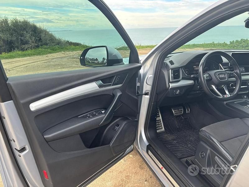 Usata Audi Q5 S-line plus 190 CV (139 kW) 2020 Grigio SUV