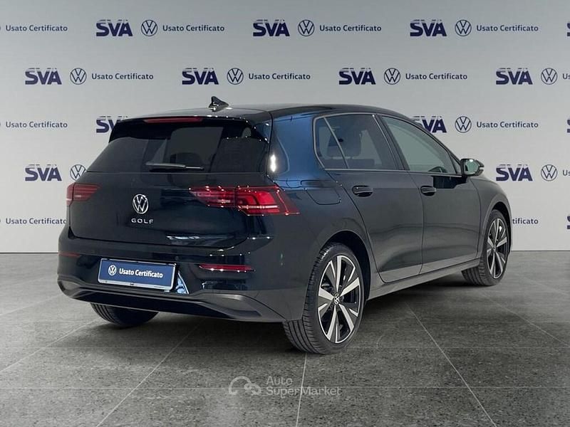 Nuova VW Golf VIII 150 CV (110 kW) 2026 Grenadill black metallizzato Berlina