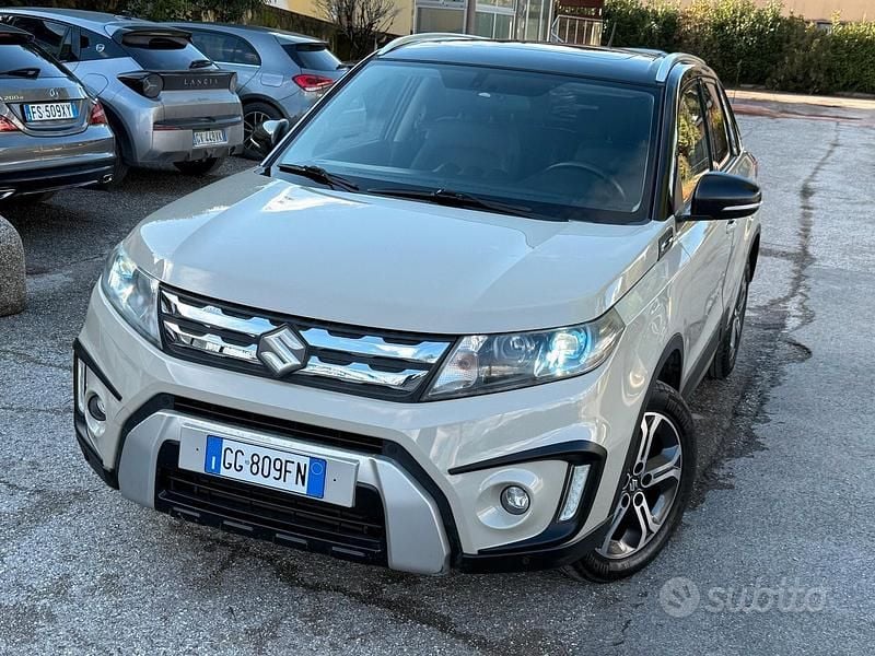 Usata Suzuki Vitara 120 CV (88 kW) 2015 Beige SUV