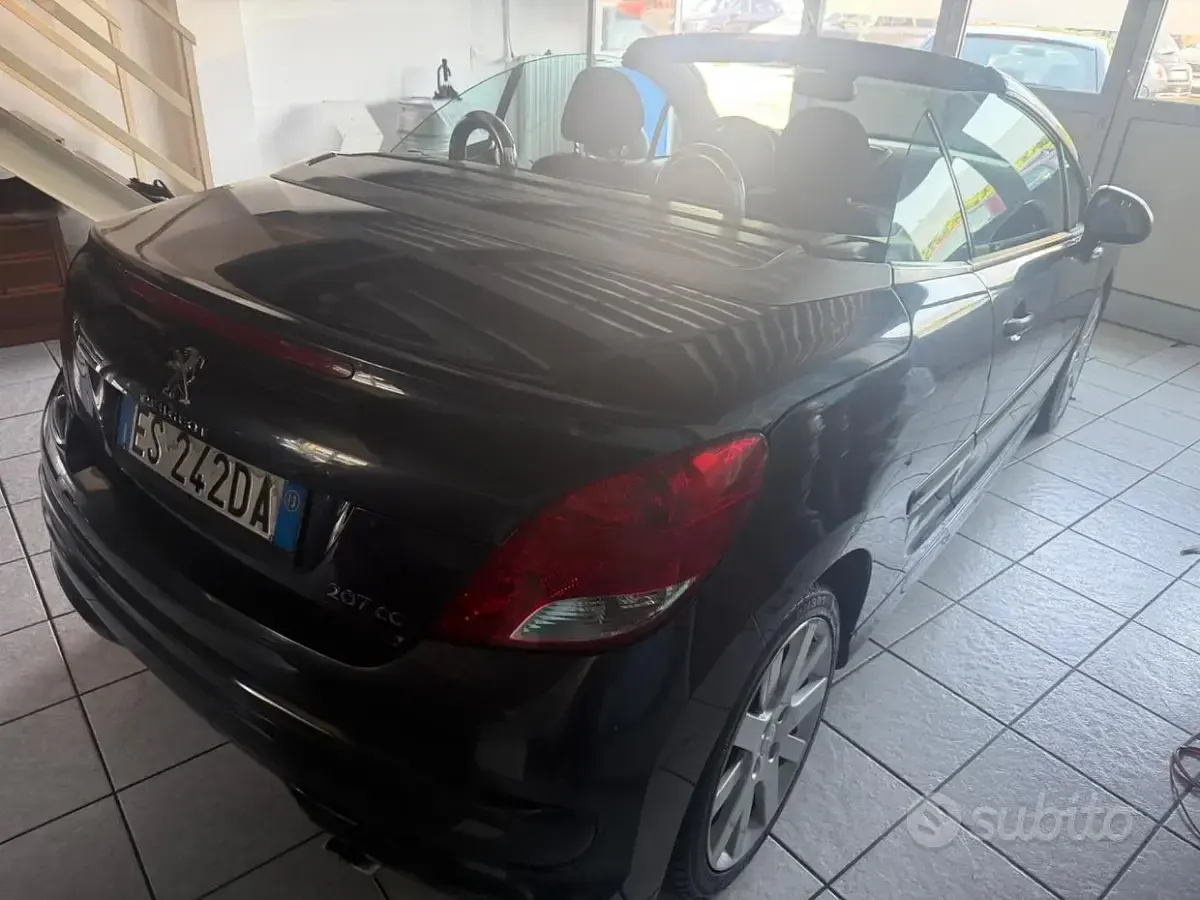 Usata Peugeot 207 CC Active 120 CV (88 kW) 2013 Grigio Cabrio