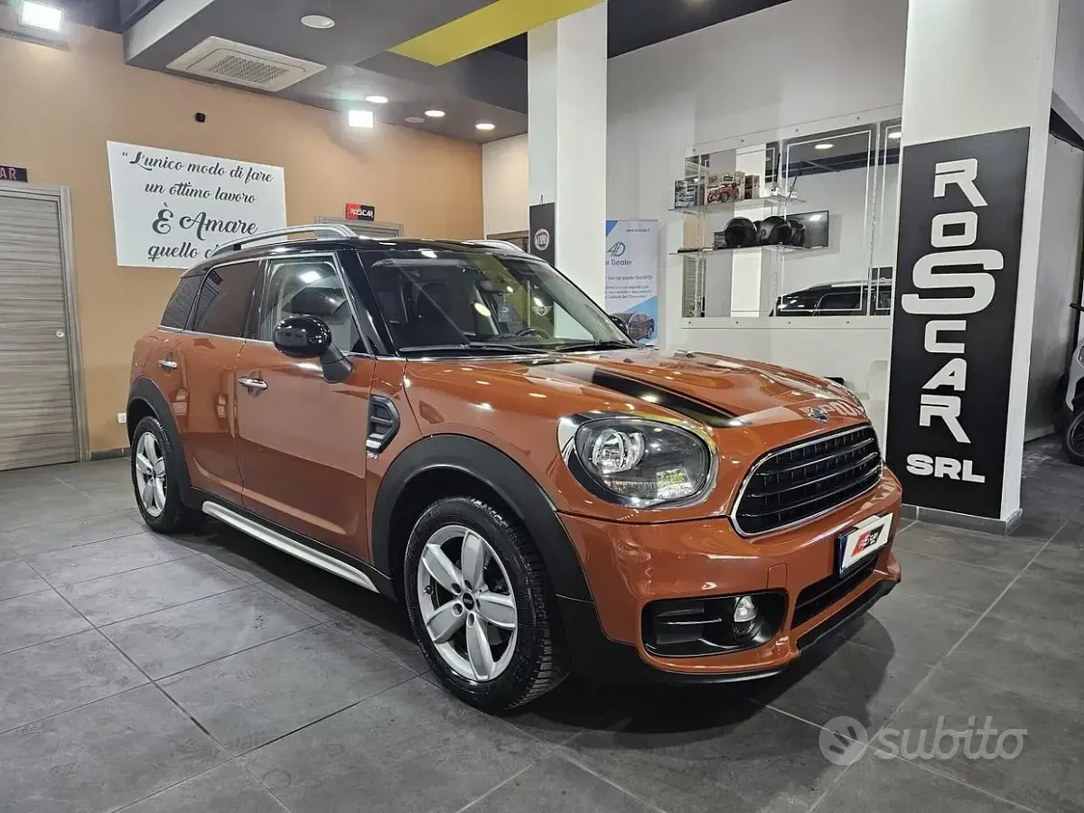 Usata Mini Cooper Countryman Hype 136 CV (100 kW) 2017 Arancione SUV