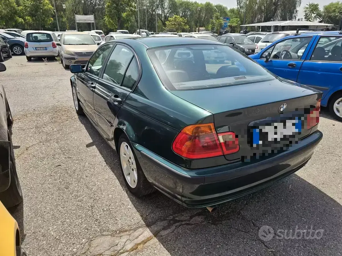 Usata BMW 318 Efficient Dynamics 115 CV (84 kW) 1999 Verde Cabrio
