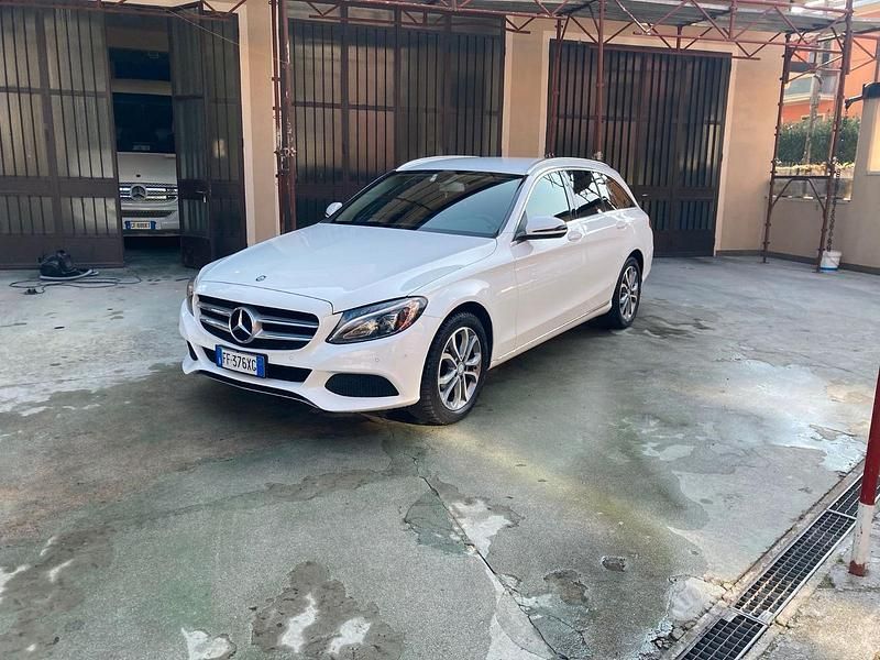 Usata Mercedes C200 Business 136 CV (100 kW) 2016 Bianco Station wagon
