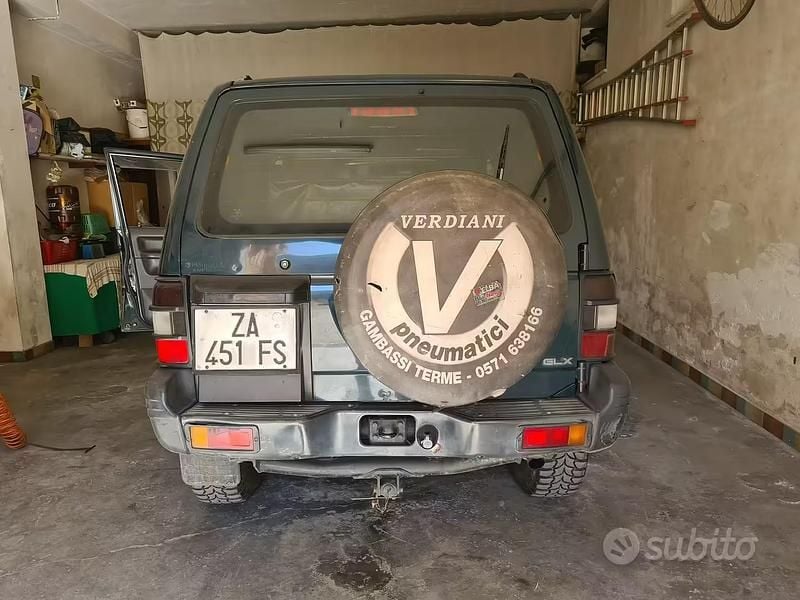 Usata Mitsubishi Pajero 100 CV (73 kW) 1998 Verde SUV