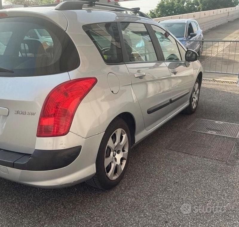 Usata Peugeot 308 Access 98 CV (72 kW) 2012 Grigio Station wagon