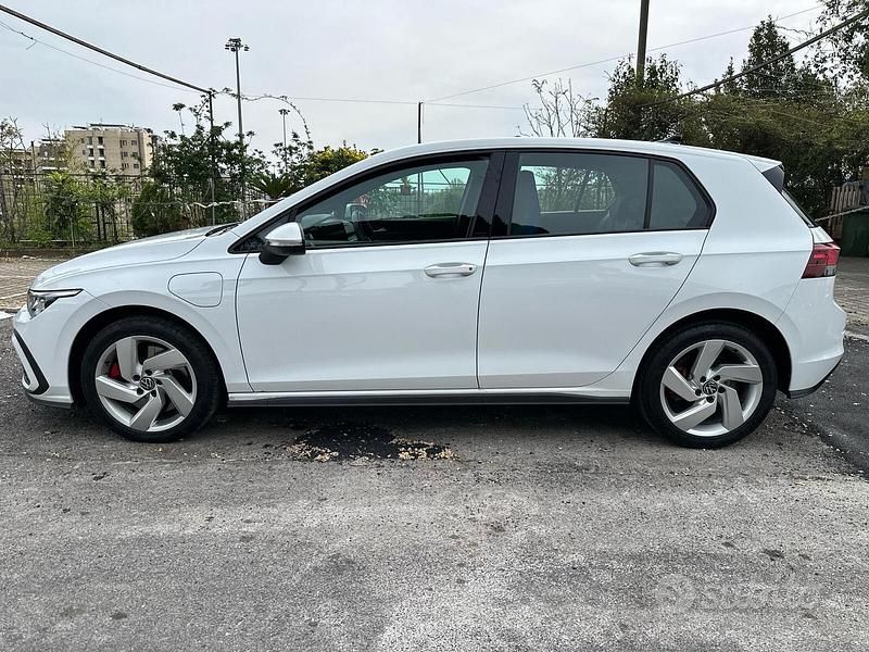 Usata VW Golf VIII GTE 245 CV (180 kW) 2021 Bianco Berlina