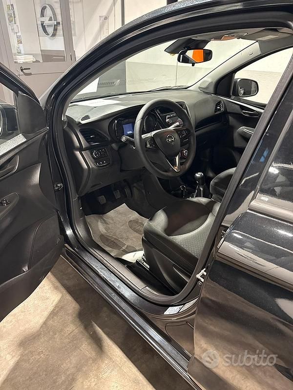 Usata Opel Karl Cosmo 75 CV (55 kW) 2016 Nero Utilitaria