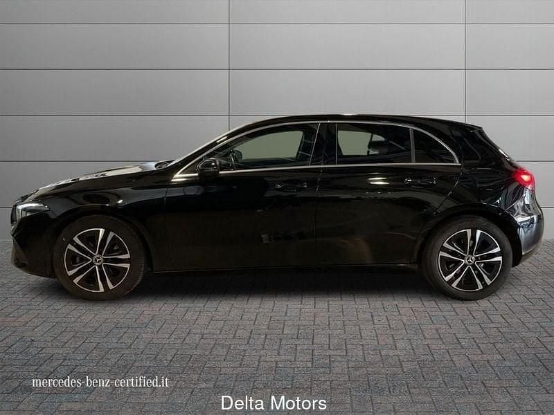 Usata Mercedes A180 Advanced 116 CV (85 kW) 2024 Nero Utilitaria