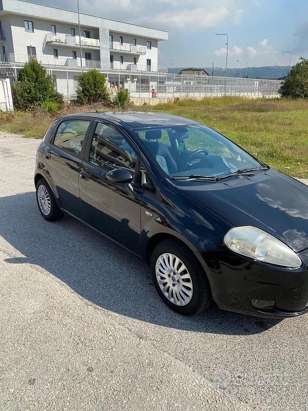 Nero Usata 2008 Fiat Punto Due volumi | 1400 € (Super prezzo) - Immagine 1/4