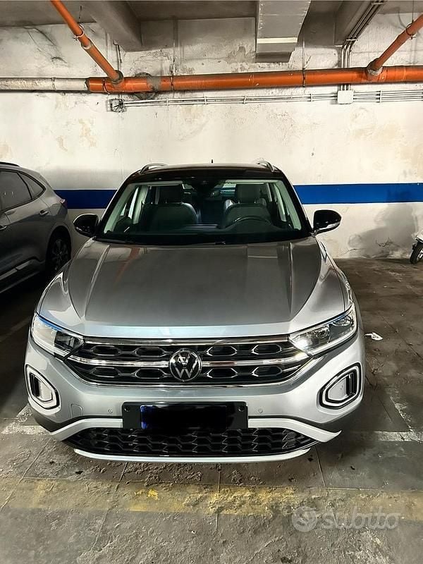 Usata VW T-Roc 110 CV (80 kW) 2022 Grigio SUV