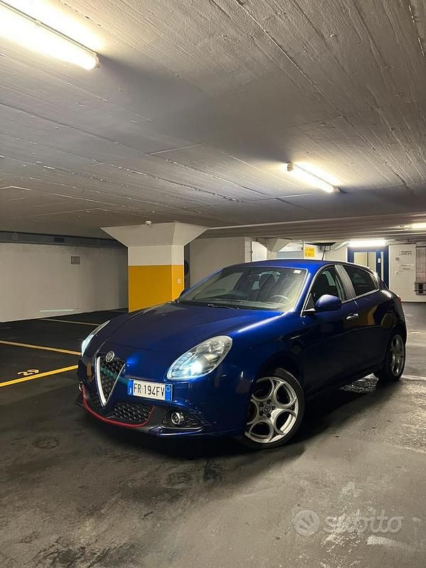 Usata Alfa Romeo Giulietta 120 CV (88 kW) 2018 Blu Berlina